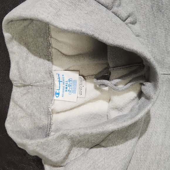 New never worn Champion kids chill jogging shorts with longer inseam - Picture 3 of 5